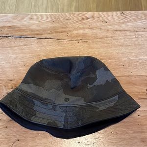 Lululemon Reversible Bucket Hat